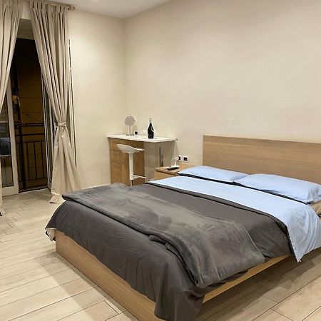 Bed and Breakfast Perlablu In Centro Neapol Zewnętrze zdjęcie