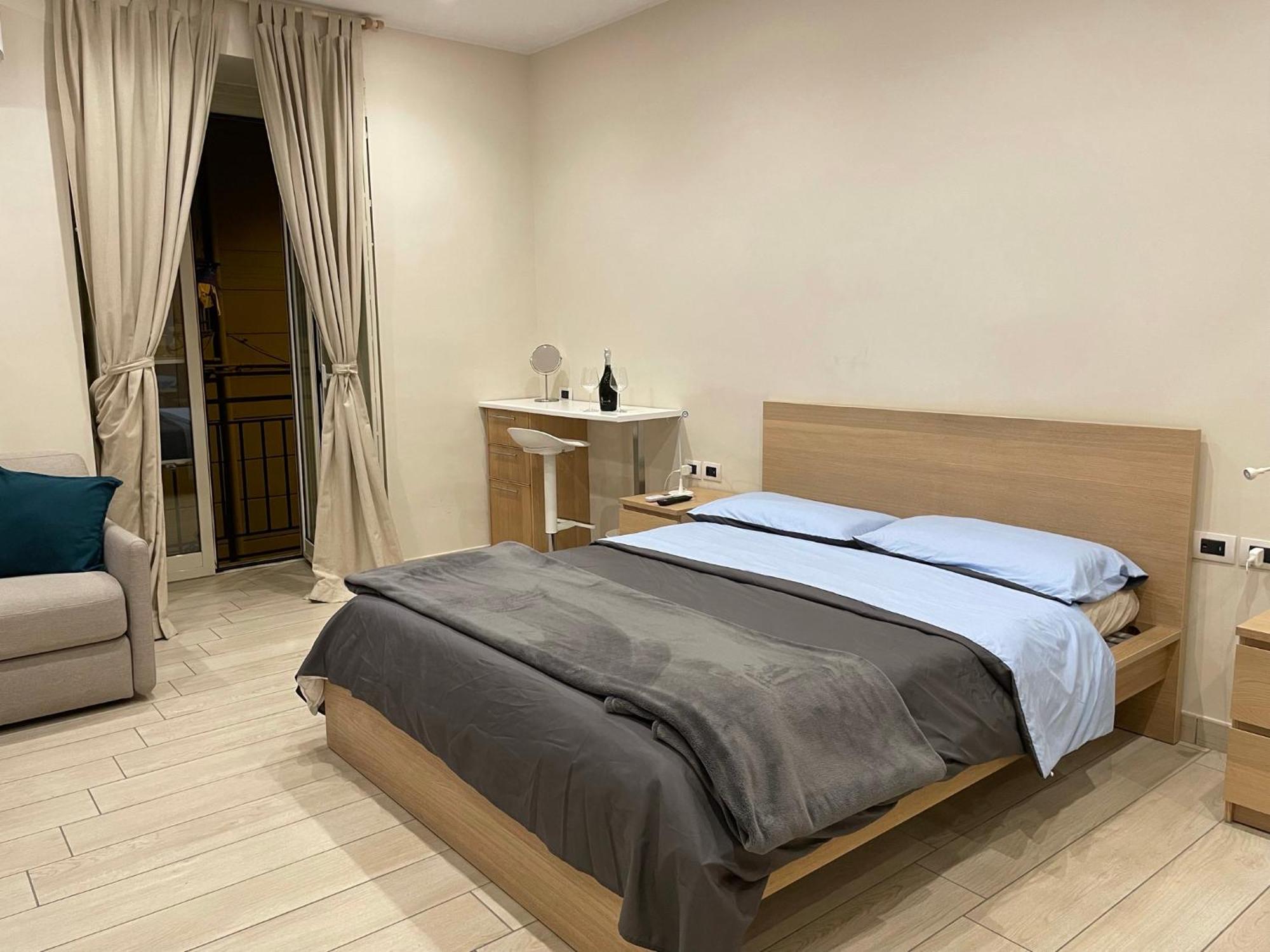 Bed and Breakfast Perlablu In Centro Neapol Zewnętrze zdjęcie